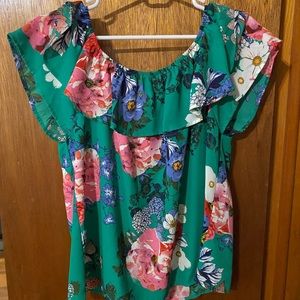 Worn once flowy floral top!